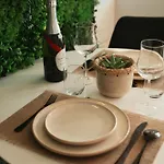 La Loge Saumuroise - Charme, Confort & Local-velo Apartment Saumur