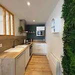 La Loge Saumuroise - Charme, Confort & Local-velo Apartment