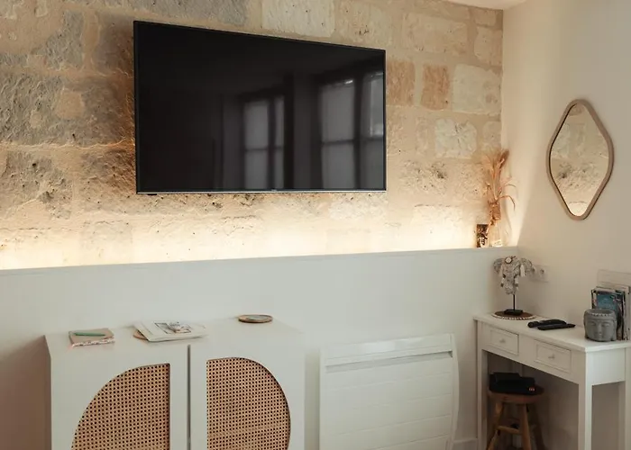 La Loge Saumuroise - Charme, Confort & Διαμέρισμα *